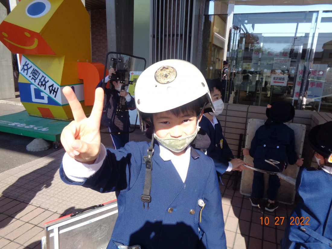 警察署庁舎見学 長者幼稚園 八戸市 認定こども園