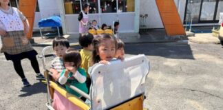 長者幼稚園のこども達